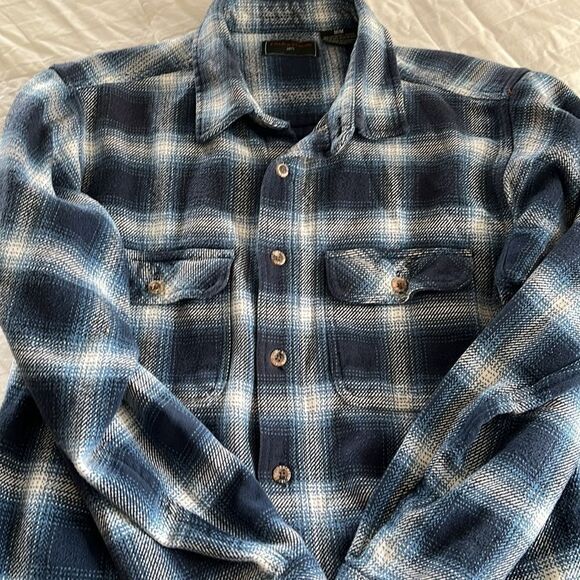Field & Stream Long Sleeve Shirt Size Medium GUC Blue/ white - Picture 5 of 5